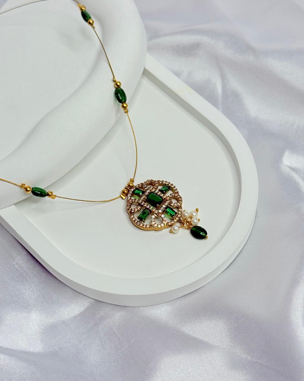 Invisible Pendant Chain | Code : 218