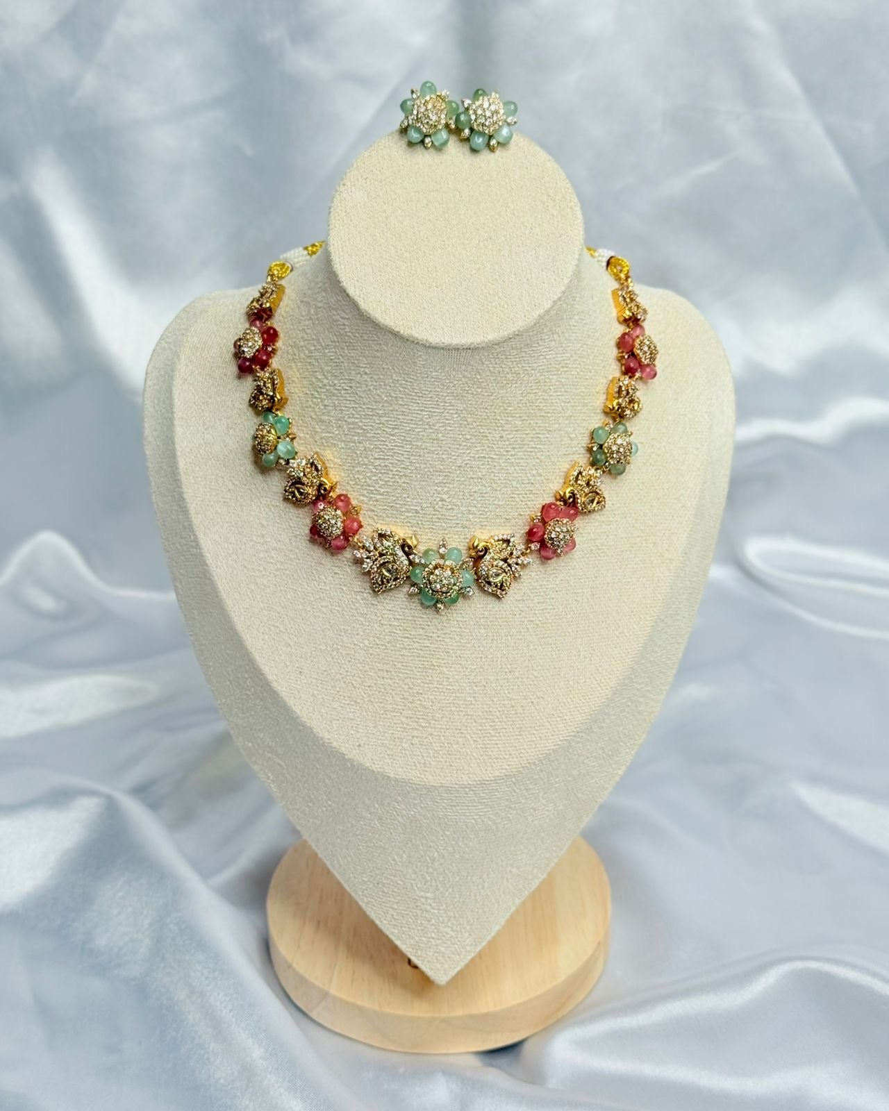 Premium Stone Flower Necklace Set | Code : 209